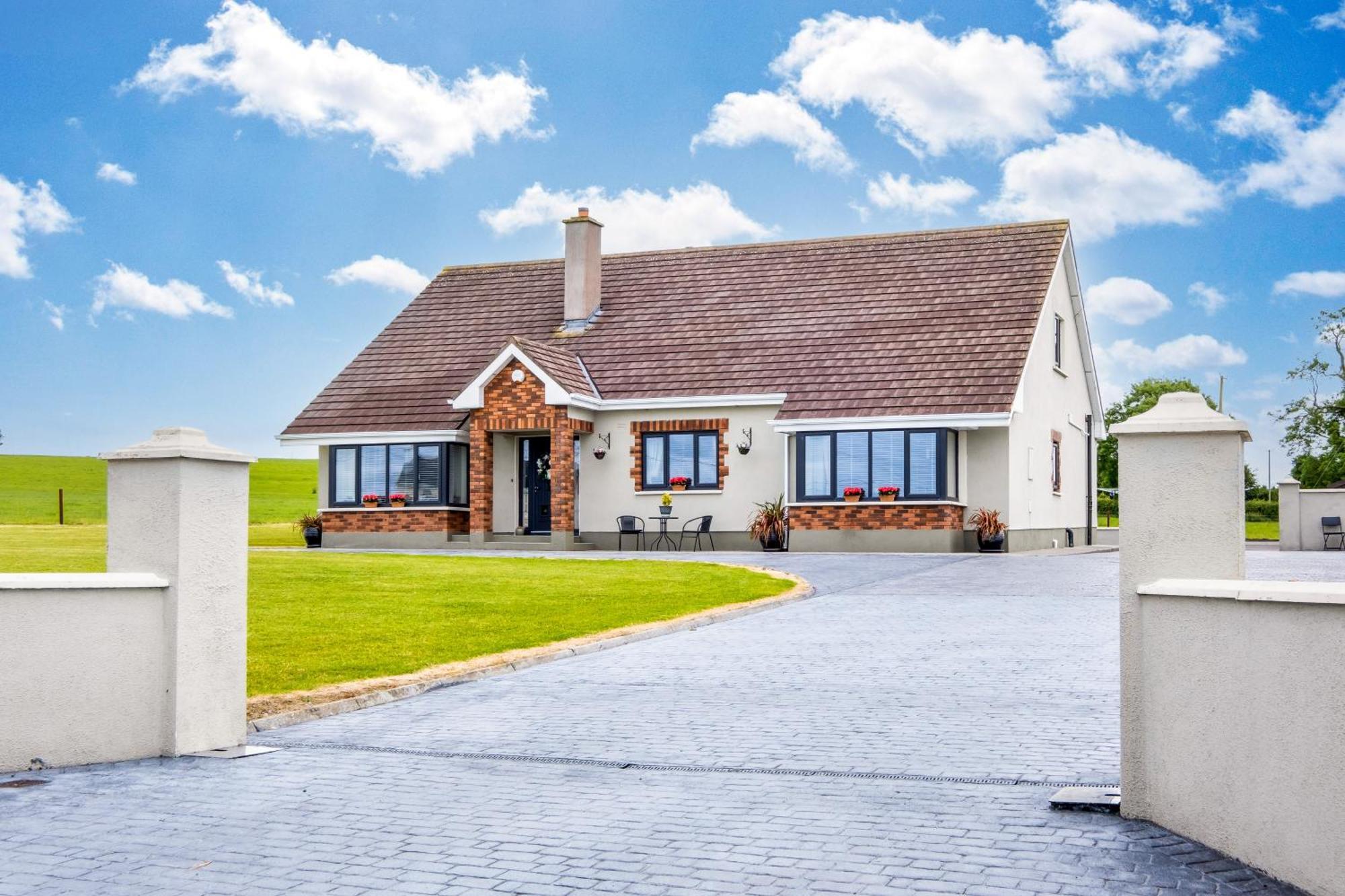 Keeraun Hill Bed & Breakfast Banagher Bagian luar foto