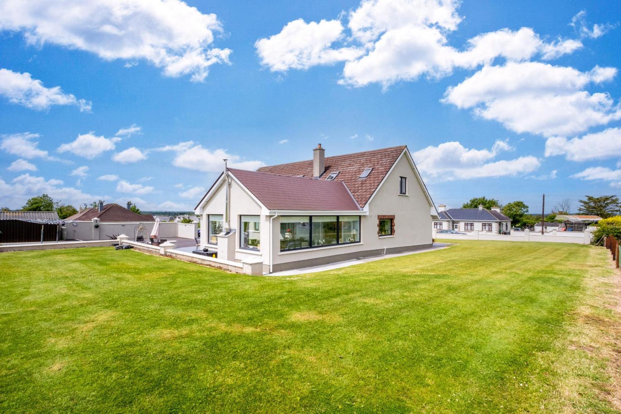 Keeraun Hill Bed & Breakfast Banagher Bagian luar foto