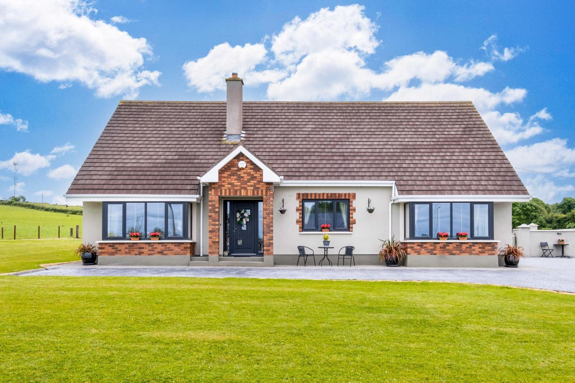 Keeraun Hill Bed & Breakfast Banagher Bagian luar foto